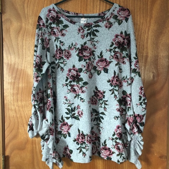 Terra & Sky Sweaters - Floral Print Ruffle Edge Sweater